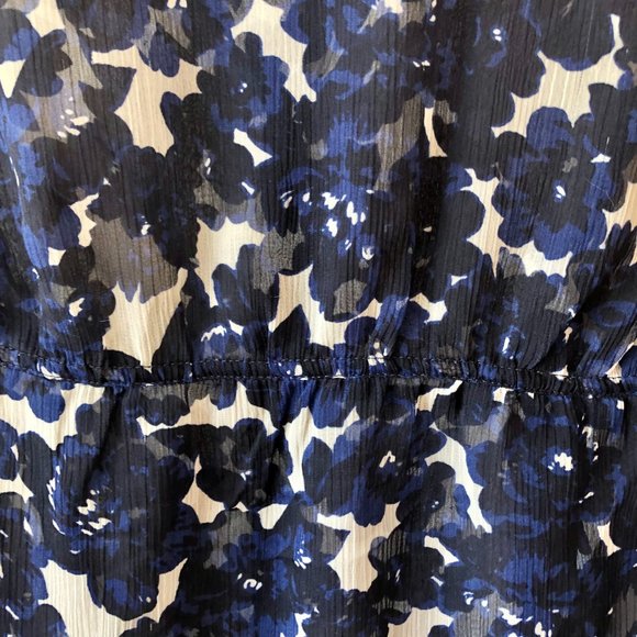 Express Floral-Print Sheer Convertible Sleeve Button-Front Tunic Shirt - XS - Picture 5 of 16